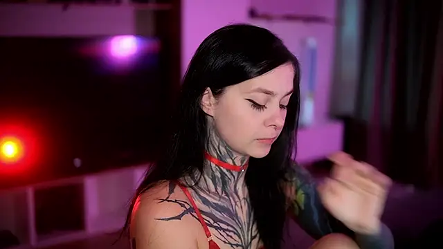 Snapshot of AcidPie chatting on 09-19-25, 05:55 AcidPie online show from 09-19-25, 05:55