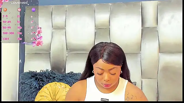 Snapshot of CamilaBenitez chatting on 06-22-26, 10:56 CamilaBenitez online show from 06-22-26, 10:56
