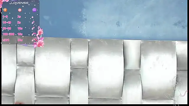 CamilaBenitez online show from 10-20-25, 01:11