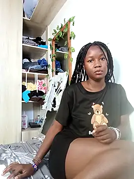 Snapshot of carenic chatting on 02-14-26, 08:25 carenic online show from 02-14-26, 08:25