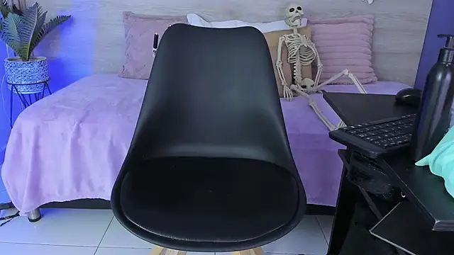 Dakotagloss online show from 10-09-25, 09:59