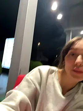 Snapshot of emiliasommer chatting on 09-26-25, 08:27 emiliasommer online show from 09-26-25, 08:27