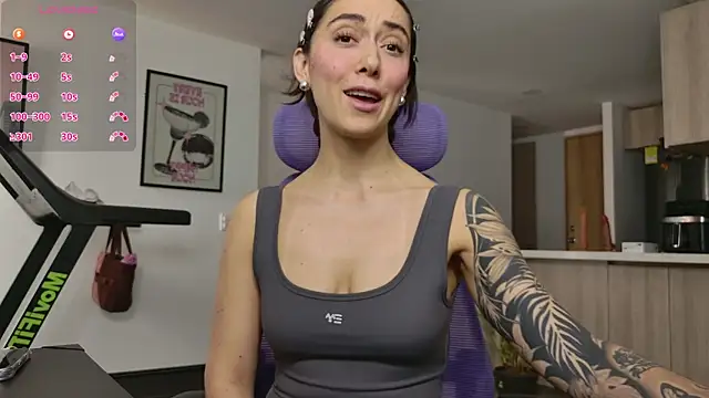 emiliasommer online show from 04-08-26, 07:48