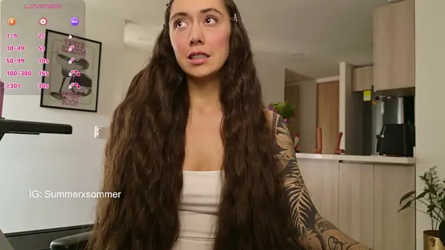 emiliasommer online show from 04-15-26, 03:38