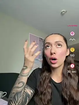 emiliasommer online show from 06-17-26, 12:26