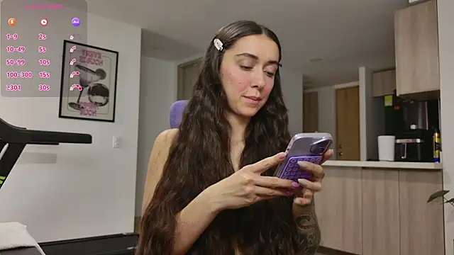 emiliasommer online show from 04-07-26, 12:18