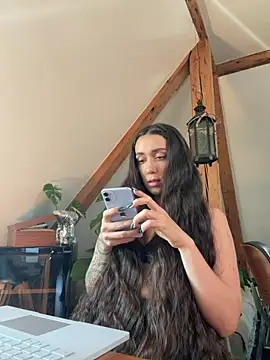 emiliasommer online show from 07-09-26, 01:32