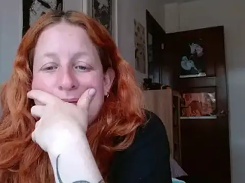 Snapshot of ViioletaMora chatting on 02-23-26, 05:46 ViioletaMora online show from 02-23-26, 05:46