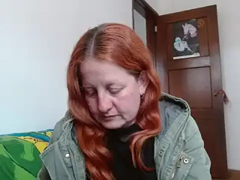 ViioletaMora online show from 10-18-25, 08:33