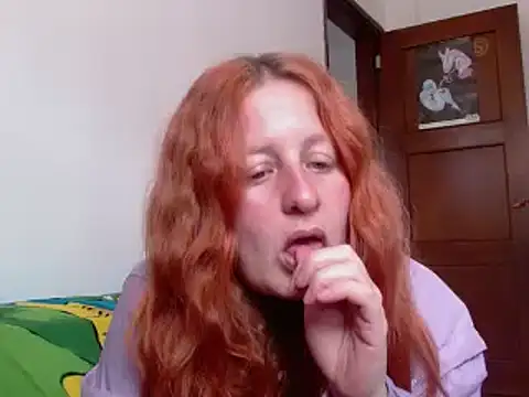 ViioletaMora online show from 10-15-25, 07:22