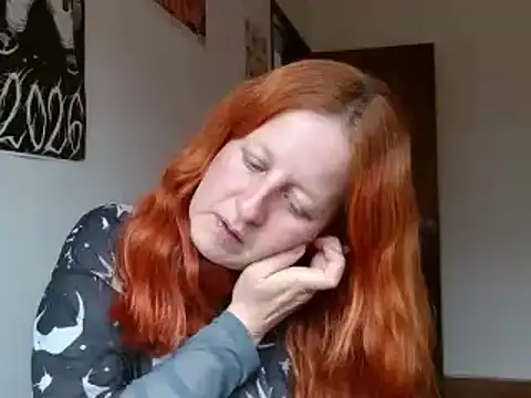 Snapshot of ViioletaMora chatting on 02-02-26, 06:40 ViioletaMora online show from 02-02-26, 06:40