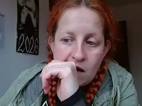 Snapshot of ViioletaMora chatting on 02-16-26, 10:29 ViioletaMora online show from 02-16-26, 10:29