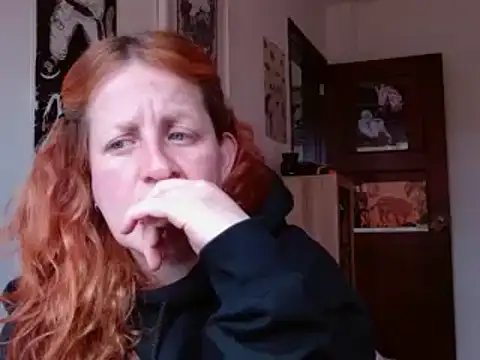 Snapshot of ViioletaMora chatting on 02-21-26, 08:22 ViioletaMora online show from 02-21-26, 08:22