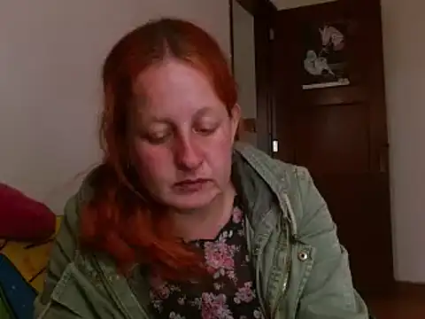 ViioletaMora online show from 10-17-25, 07:37