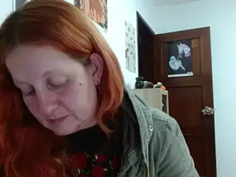 Snapshot of ViioletaMora chatting on 02-13-26, 03:50 ViioletaMora online show from 02-13-26, 03:50