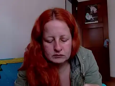 ViioletaMora online show from 09-28-25, 08:05