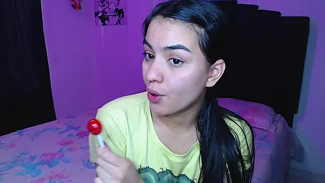 Snapshot of Ariel_Zeo1 chatting on 06-01-26, 07:57 Ariel Zeo1 online show from 06-01-26, 07:57