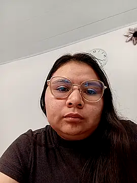 Snapshot of alice_love052 chatting on 10-24-25, 03:22 alice love052 online show from 10-24-25, 03:22