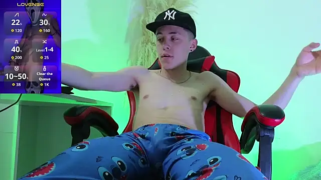 Elian Cooper online show from 09-25-25, 01:33