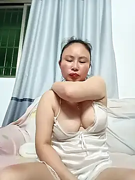 Snapshot of xiaoxuer chatting on 07-17-26, 08:28 xiaoxuer online show from 07-17-26, 08:28