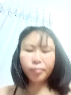 xiaoxuer online show from 05-17-26, 09:37
