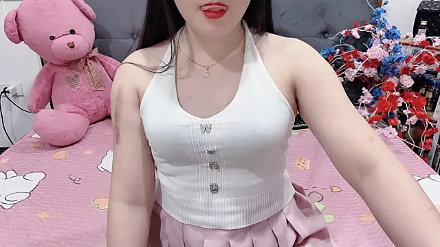 Snapshot of Funikio chatting on 04-22-26, 01:29 Funikio online show from 04-22-26, 01:29