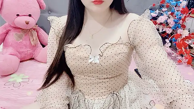 Snapshot of Funikio chatting on 02-11-26, 02:28 Funikio online show from 02-11-26, 02:28