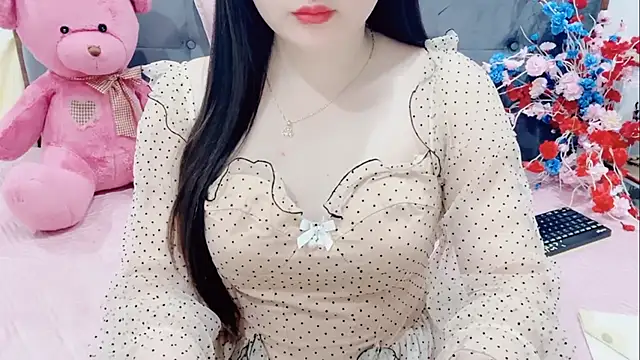 Snapshot of Funikio chatting on 02-04-26, 01:22 Funikio online show from 02-04-26, 01:22