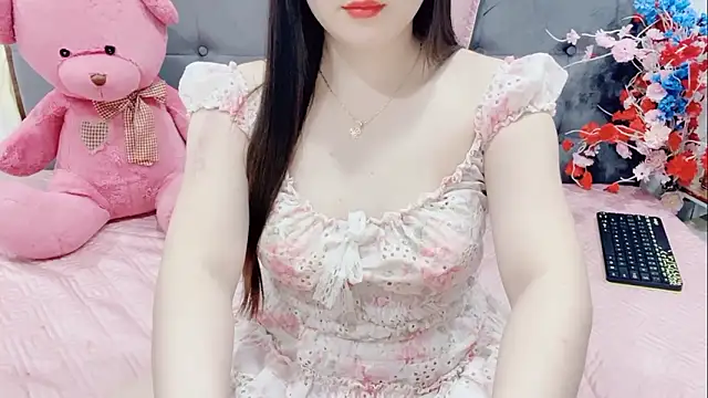 Snapshot of Funikio chatting on 02-07-26, 01:30 Funikio online show from 02-07-26, 01:30