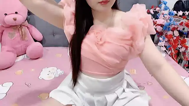 Funikio online show from 04-16-26, 01:28