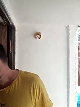 Snapshot of zefside42 chatting on 10-08-25, 12:39 zefside42 online show from 10-08-25, 12:39