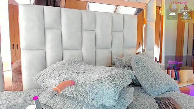 Salomethompson- online show from 03-10-25, 06:45