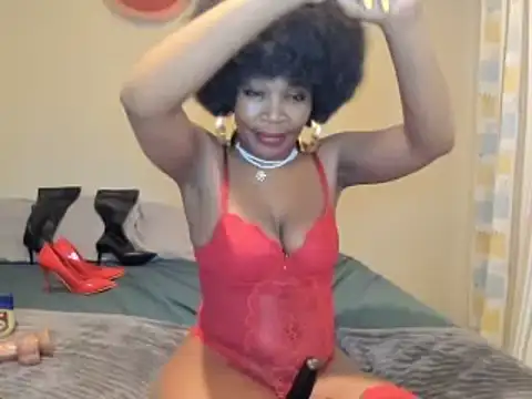 Snapshot of AfricanSquirtingQueen chatting on 07-17-26, 06:16 AfricanSquirtingQueen online show from 07-17-26, 06:16