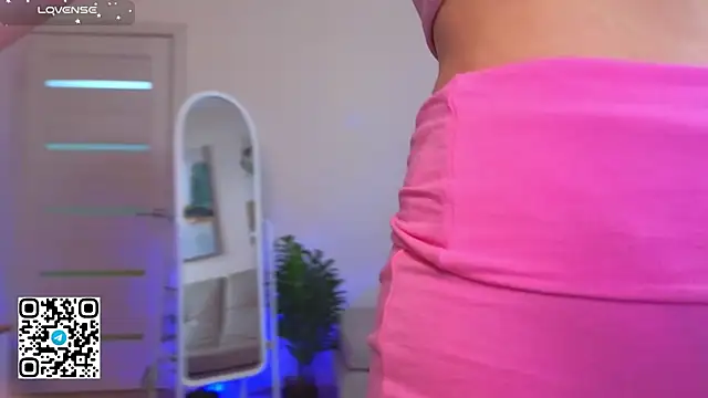 oliviabr0wn0 online show from 09-18-25, 02:14