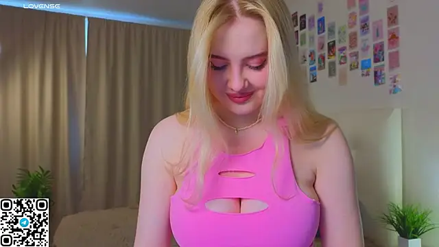 oliviabr0wn0 online show from 10-19-25, 02:03