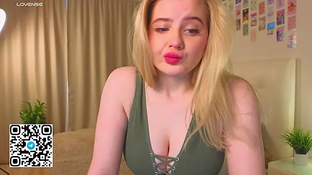 oliviabr0wn0 online show from 10-07-25, 02:12