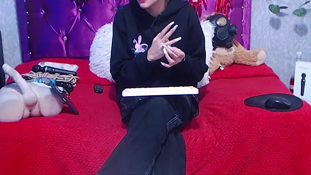 AyshaScott online show from 11-30-25, 01:23