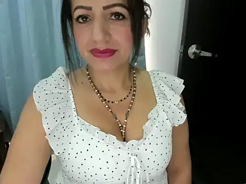 MonicaGarcia  online show from 01-08-26, 12:11