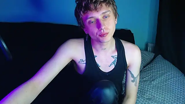 Snapshot of axxxturel chatting on 02-19-25, 02:12 axxxturel online show from 02-19-25, 02:12