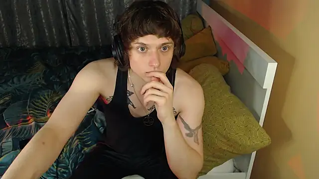 Snapshot of axxxturel chatting on 09-27-25, 05:30 axxxturel online show from 09-27-25, 05:30