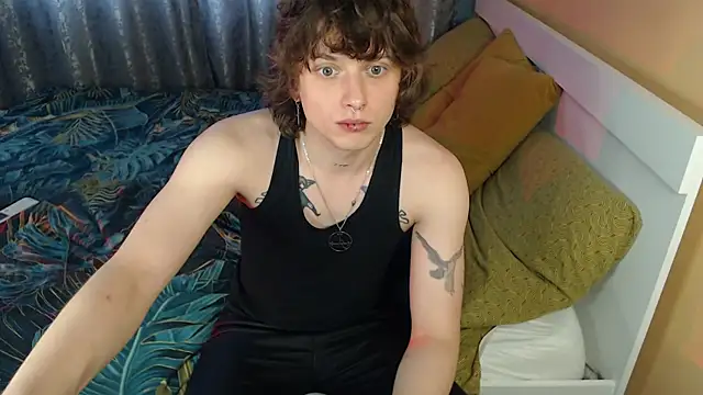 Snapshot of axxxturel chatting on 09-18-25, 08:17 axxxturel online show from 09-18-25, 08:17