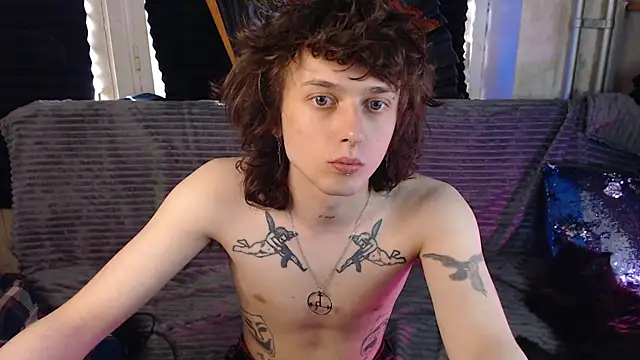 Snapshot of axxxturel chatting on 05-15-26, 11:52 axxxturel online show from 05-15-26, 11:52