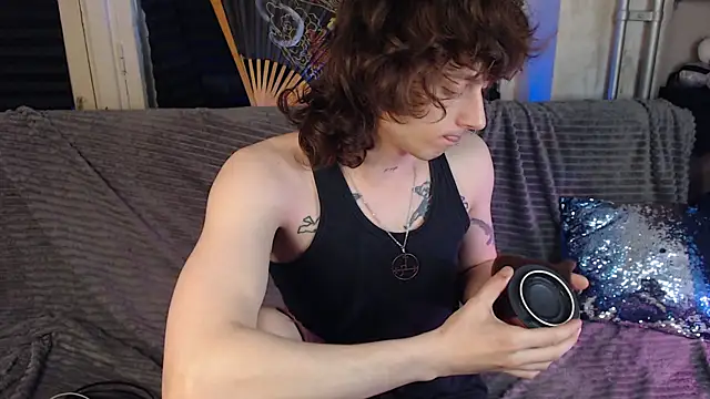 Snapshot of axxxturel chatting on 05-25-26, 04:49 axxxturel online show from 05-25-26, 04:49