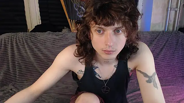 Snapshot of axxxturel chatting on 06-04-26, 05:28 axxxturel online show from 06-04-26, 05:28