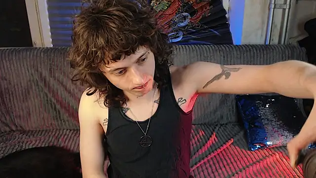 axxxturel online show from 04-15-26, 07:07