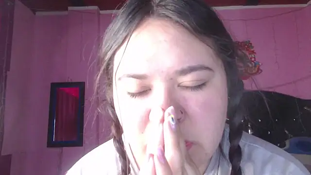 NikkiRous  online show from 10-10-25, 10:49