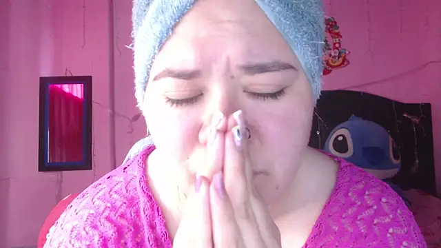 NikkiRous  online show from 10-06-25, 12:39