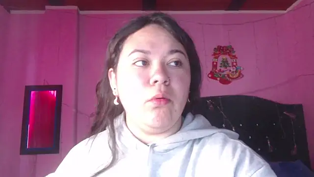 NikkiRous  online show from 10-04-25, 12:50