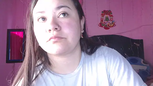 NikkiRous  online show from 10-17-25, 12:18