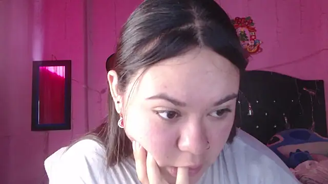 NikkiRous  online show from 10-05-25, 01:46